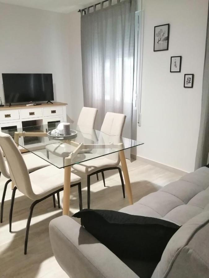 Calderon Apartment La Roda Luaran gambar