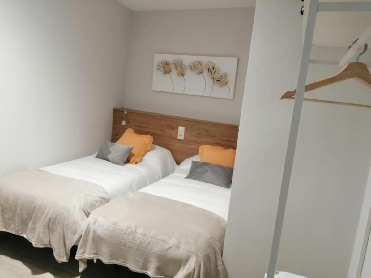 Calderon Apartment La Roda Luaran gambar